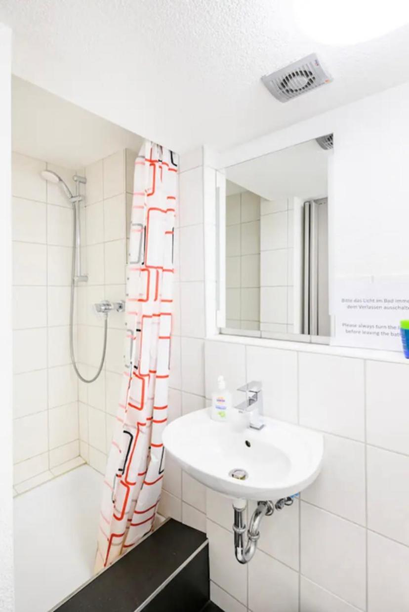 Guenstiges Privatzimmer レラハ エクステリア 写真