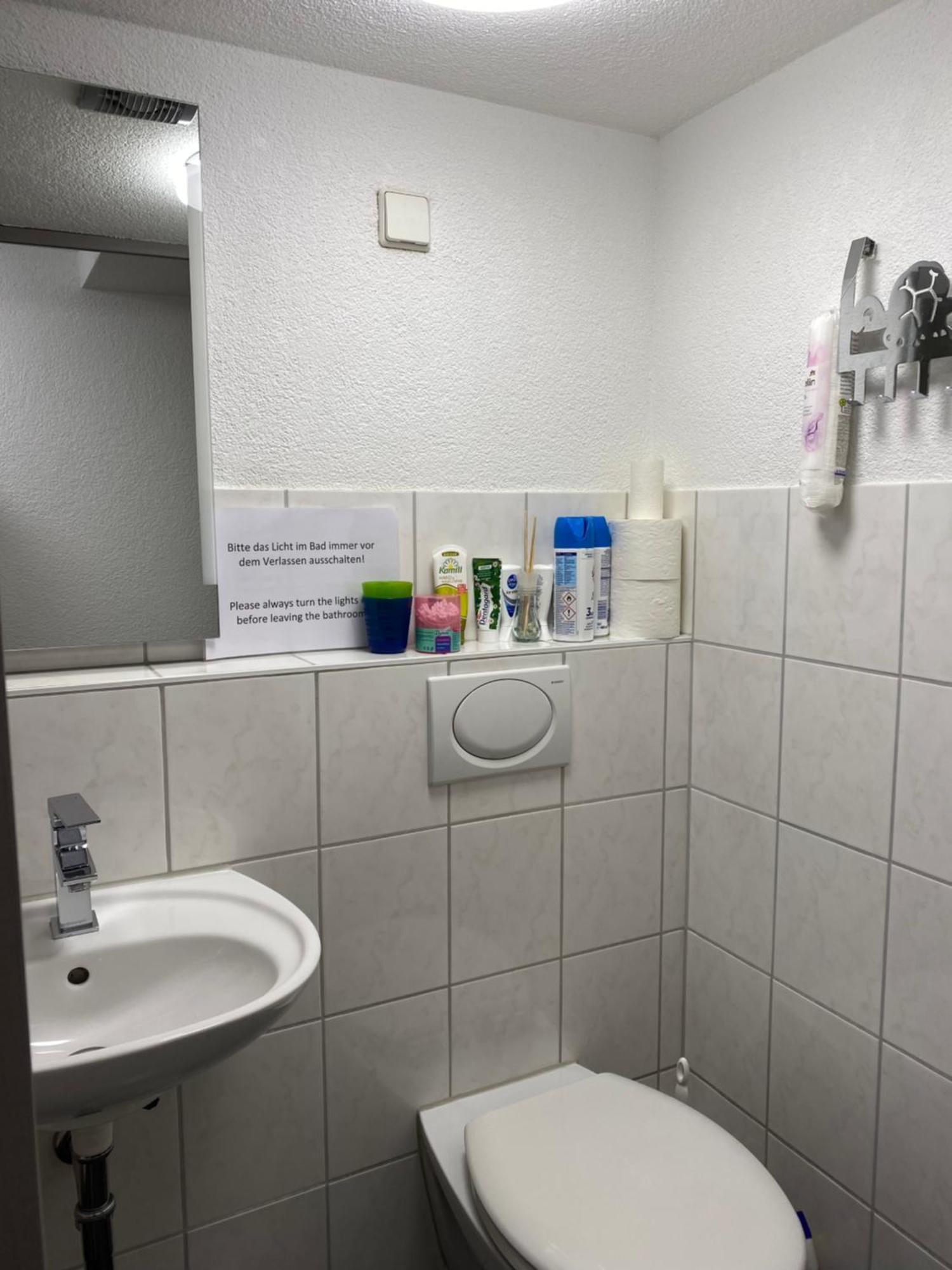 Guenstiges Privatzimmer レラハ エクステリア 写真