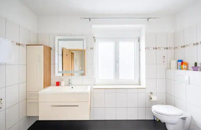 Guenstiges Privatzimmer レラハ エクステリア 写真